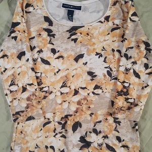 Karen Scott top